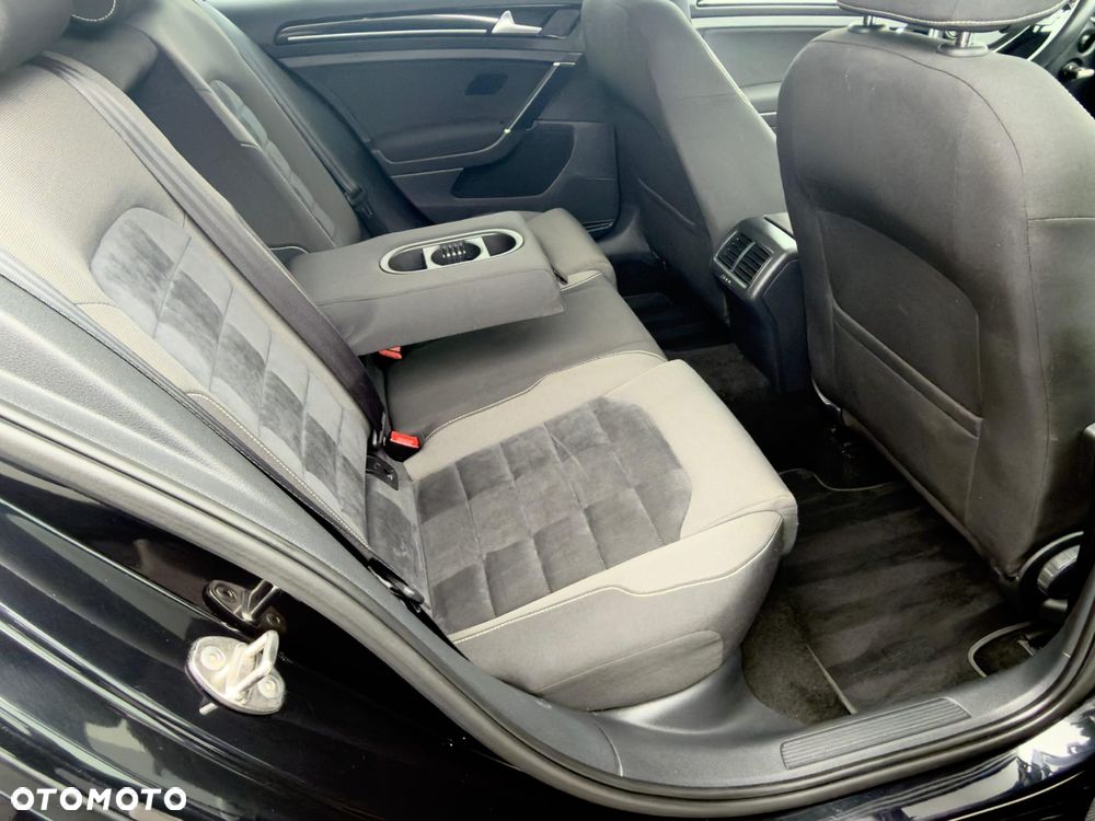 Volkswagen Golf 1.4 TSI Highline - 21