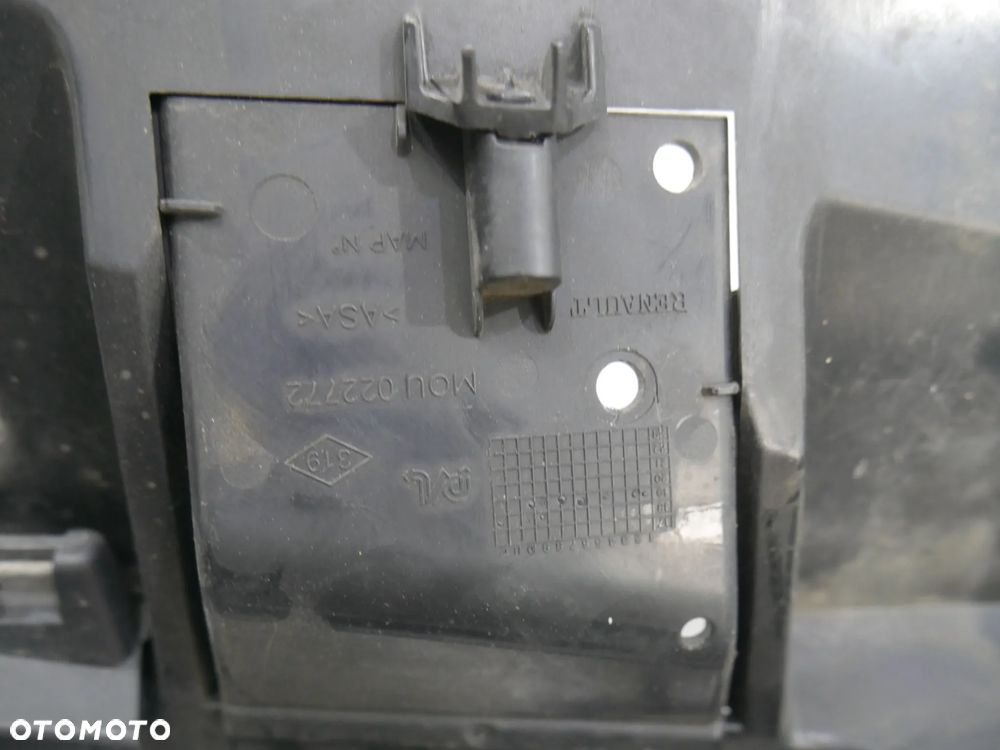 GRILL CHROM ATRAPA RENAULT TRAFIC III LIFT 2019- - 4