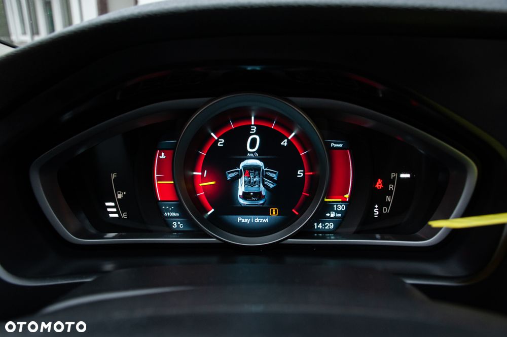 Volvo V40 D4 Drive-E Summum - 32