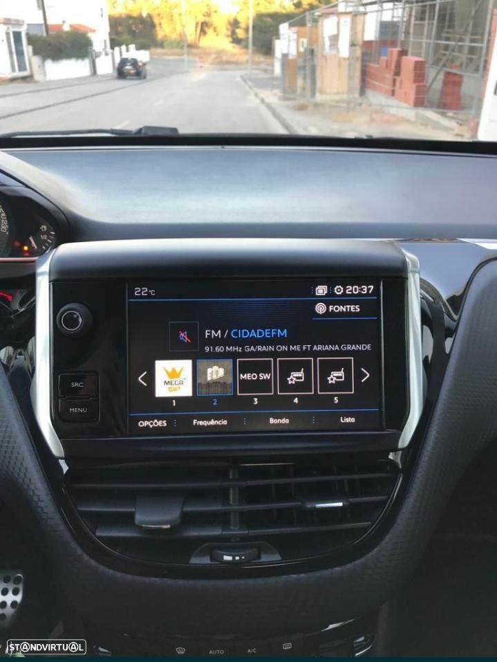 Peugeot 2008 - 6
