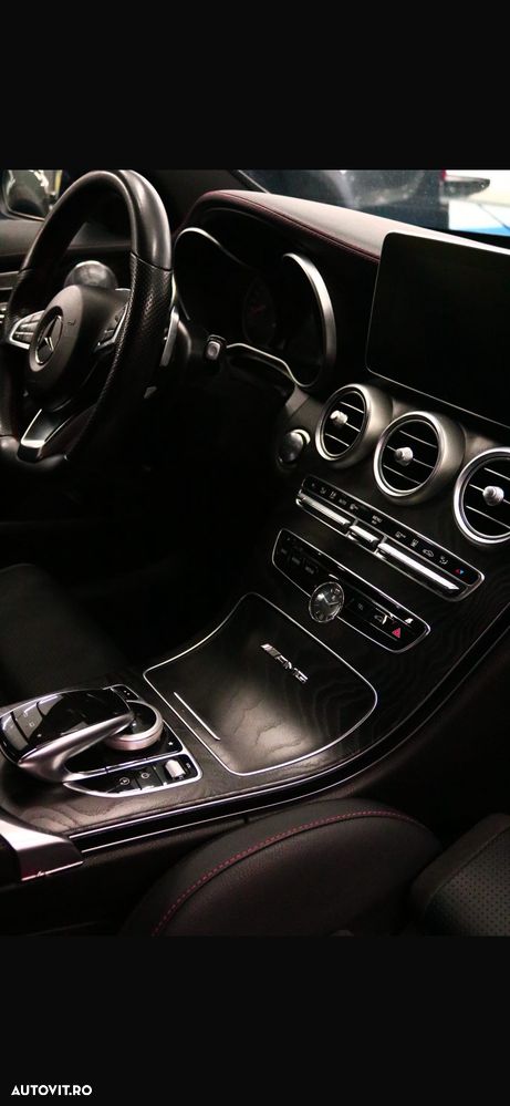 Mercedes-Benz C 400 4MATIC - 11