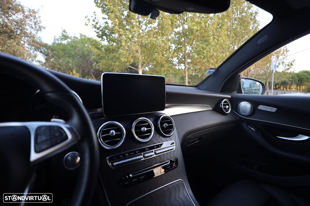 Mercedes-Benz GLC 350 e 4Matic 7G-TRONIC AMG Line - 17
