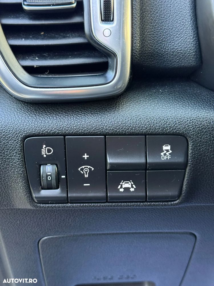 Kia Sportage 1.7 CRDI 2WD ISG Aut. Dream-Team Edition - 16