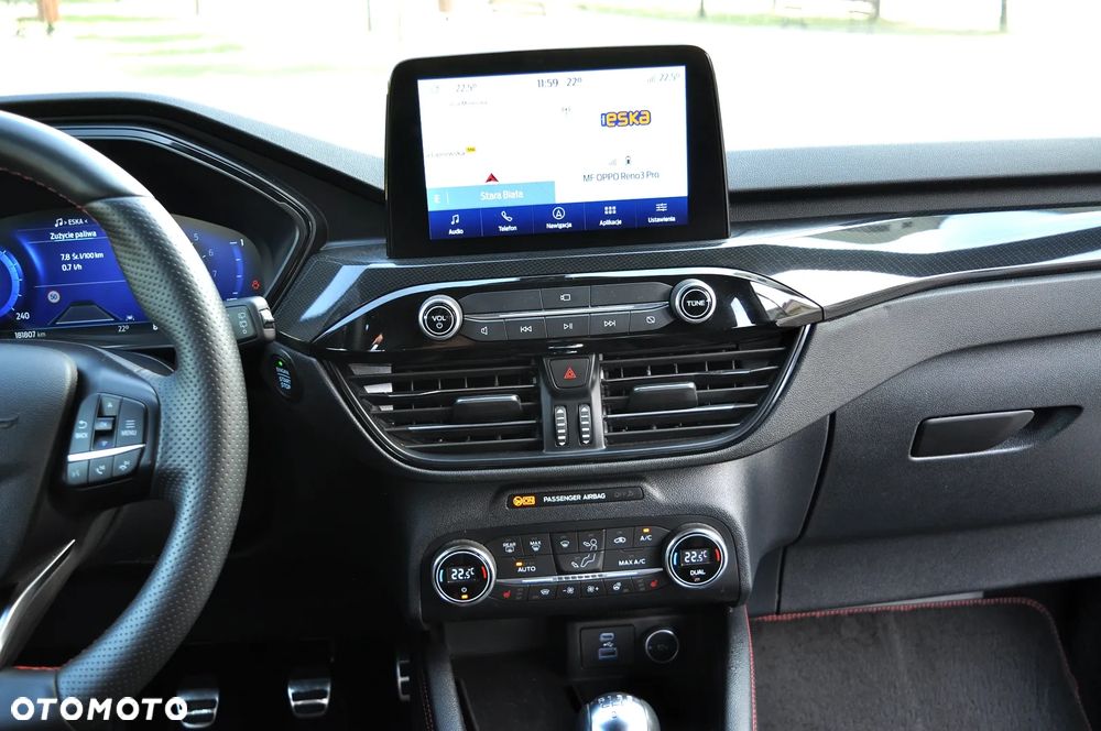 Ford Kuga 1.5 EcoBoost FWD ST-Line X - 27