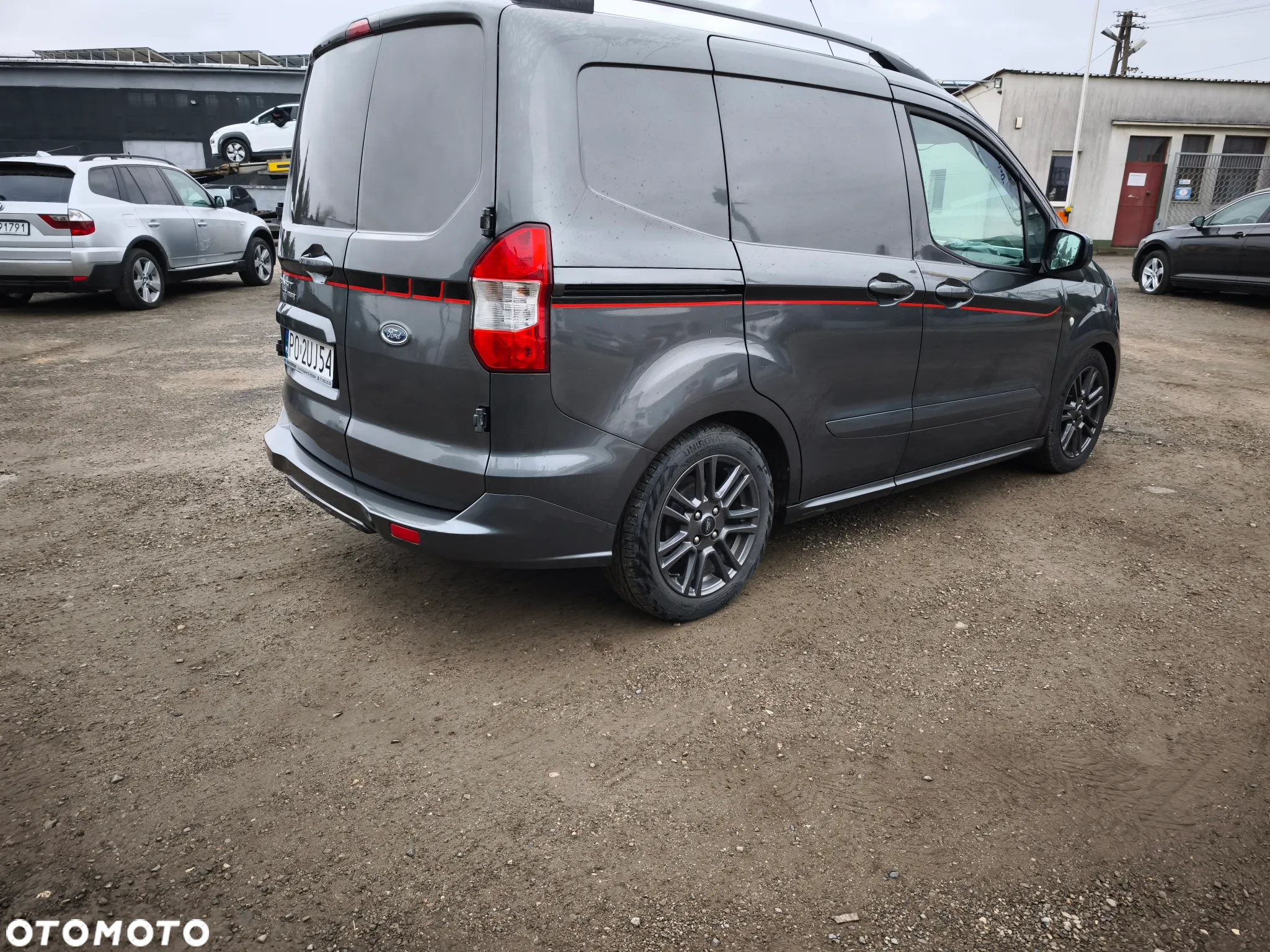 Ford TRANSIT COURIER SPORT - 5