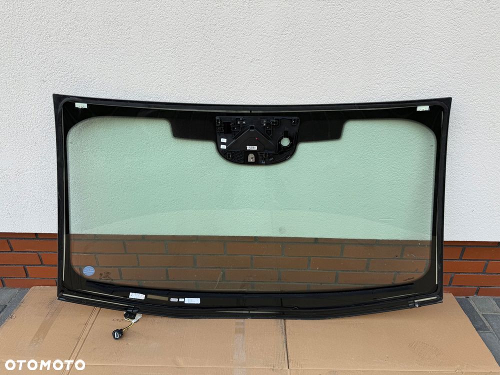 mustang mach-e 2020- szyba czolowa podgrzewana oryginal 2022 demontaz - 4