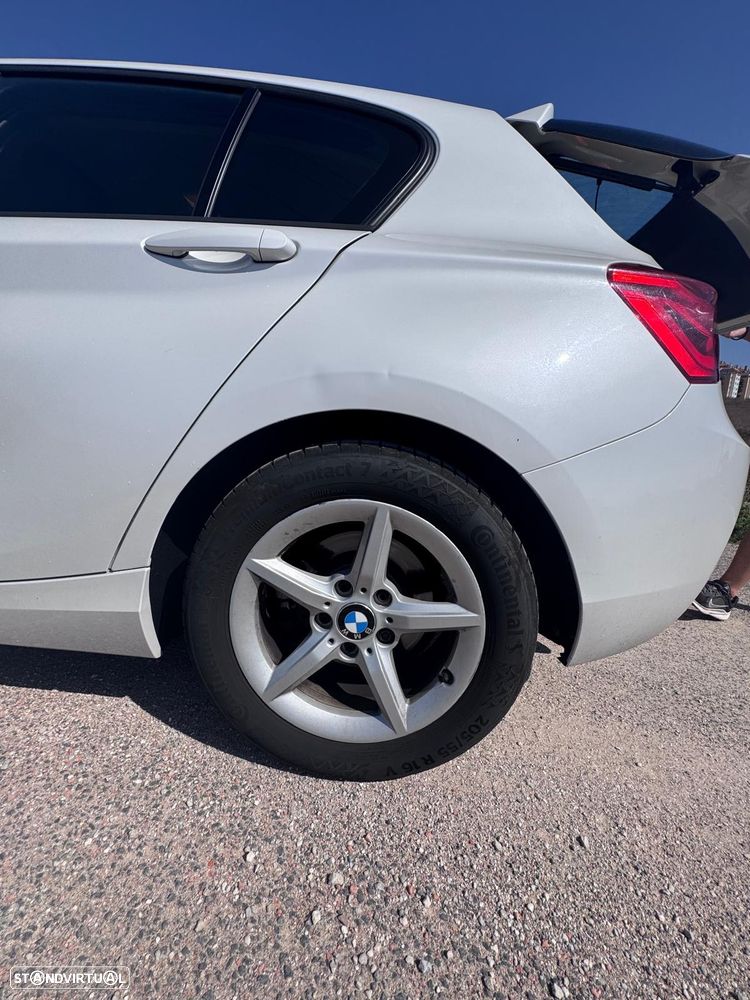 BMW 116 d EfficientDynamics - 12
