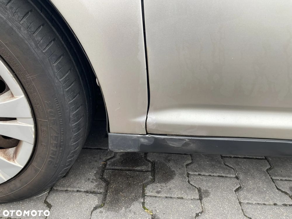 Toyota Avensis 1.8 VVT-i Sol - 15