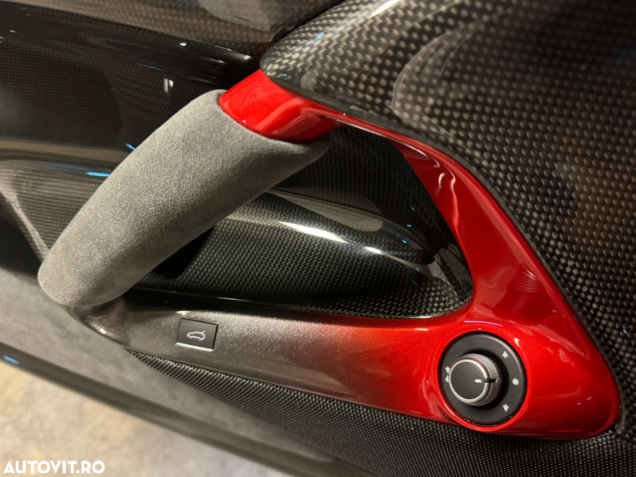 Ferrari 812 - 2