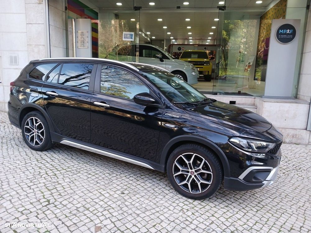 Fiat Tipo Station Wagon Cross 1.5 GSE T4 Cross DCT — fotografia 3