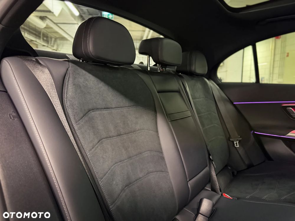 Mercedes-Benz Klasa E 220 d mHEV 4-Matic Exclusive 9G-Tronic - 21