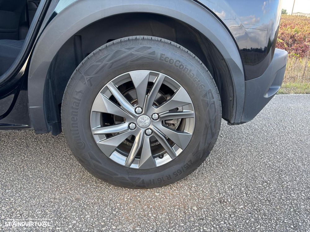 Peugeot e-2008 50 kWh Active Pack - 15