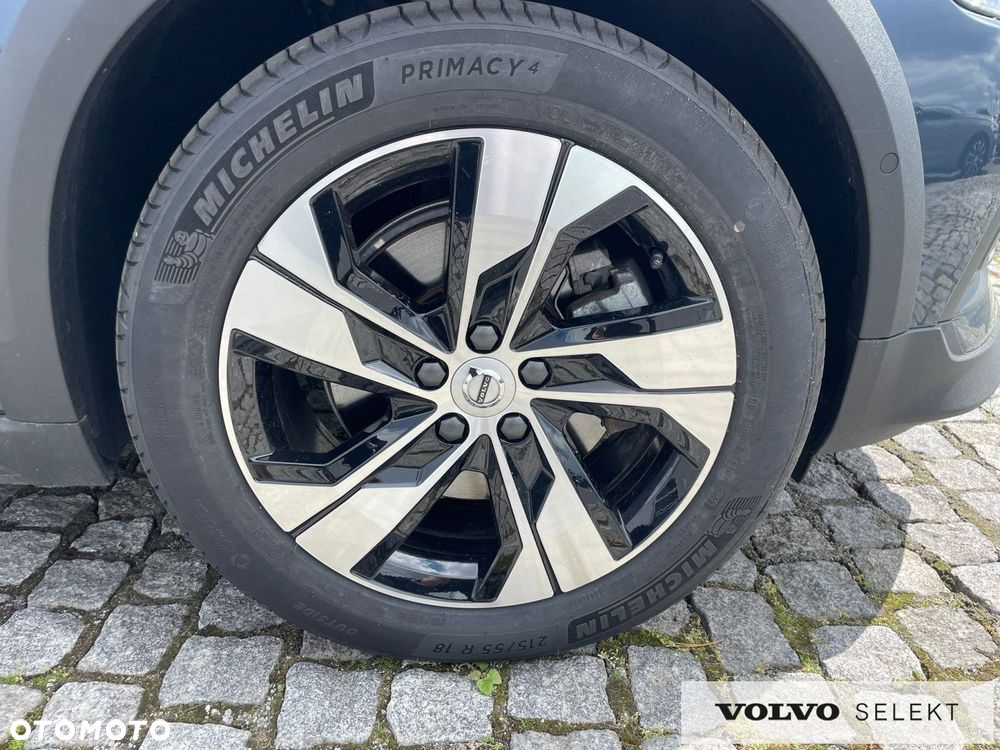 Volvo V60 Cross Country - 35