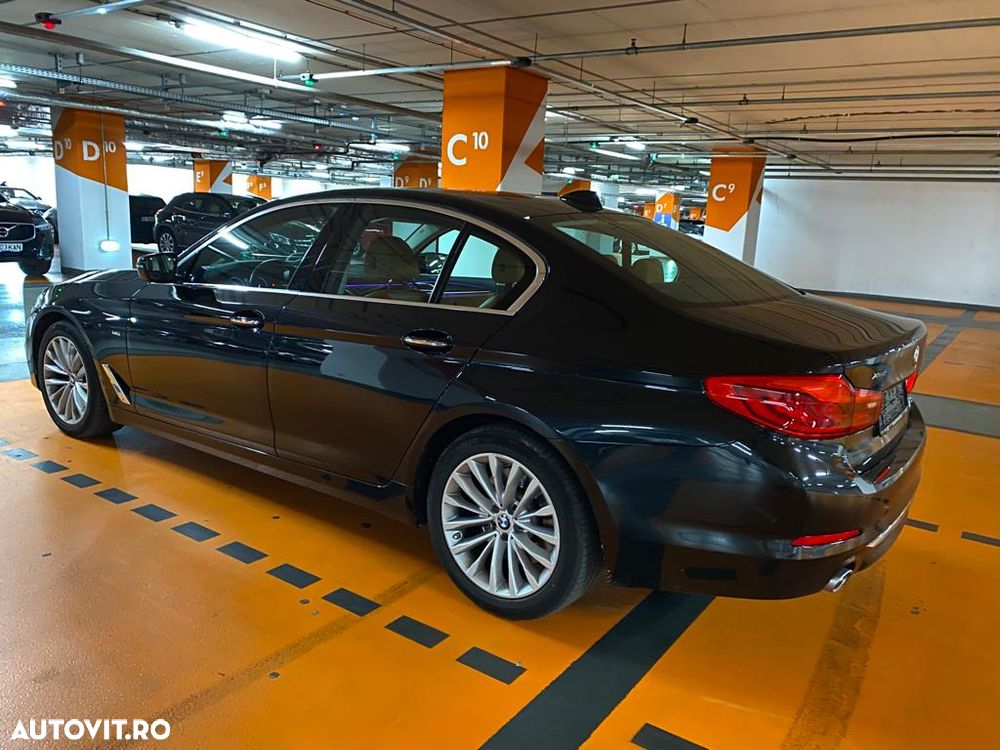 BMW Seria 5 530d xDrive AT - 2