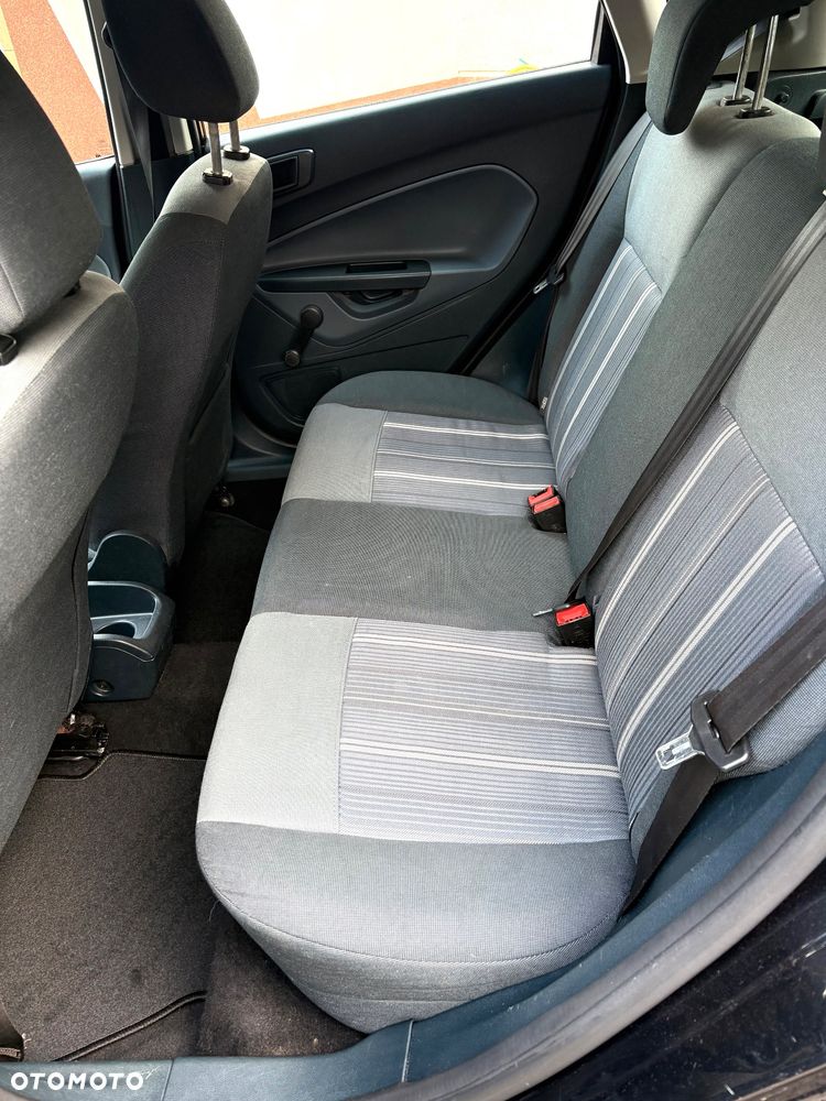 Ford Fiesta 1.25 Ambiente - 9