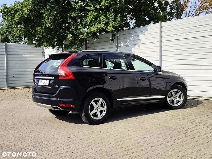 Volvo XC 60 D4 Geartronic Summum - 4