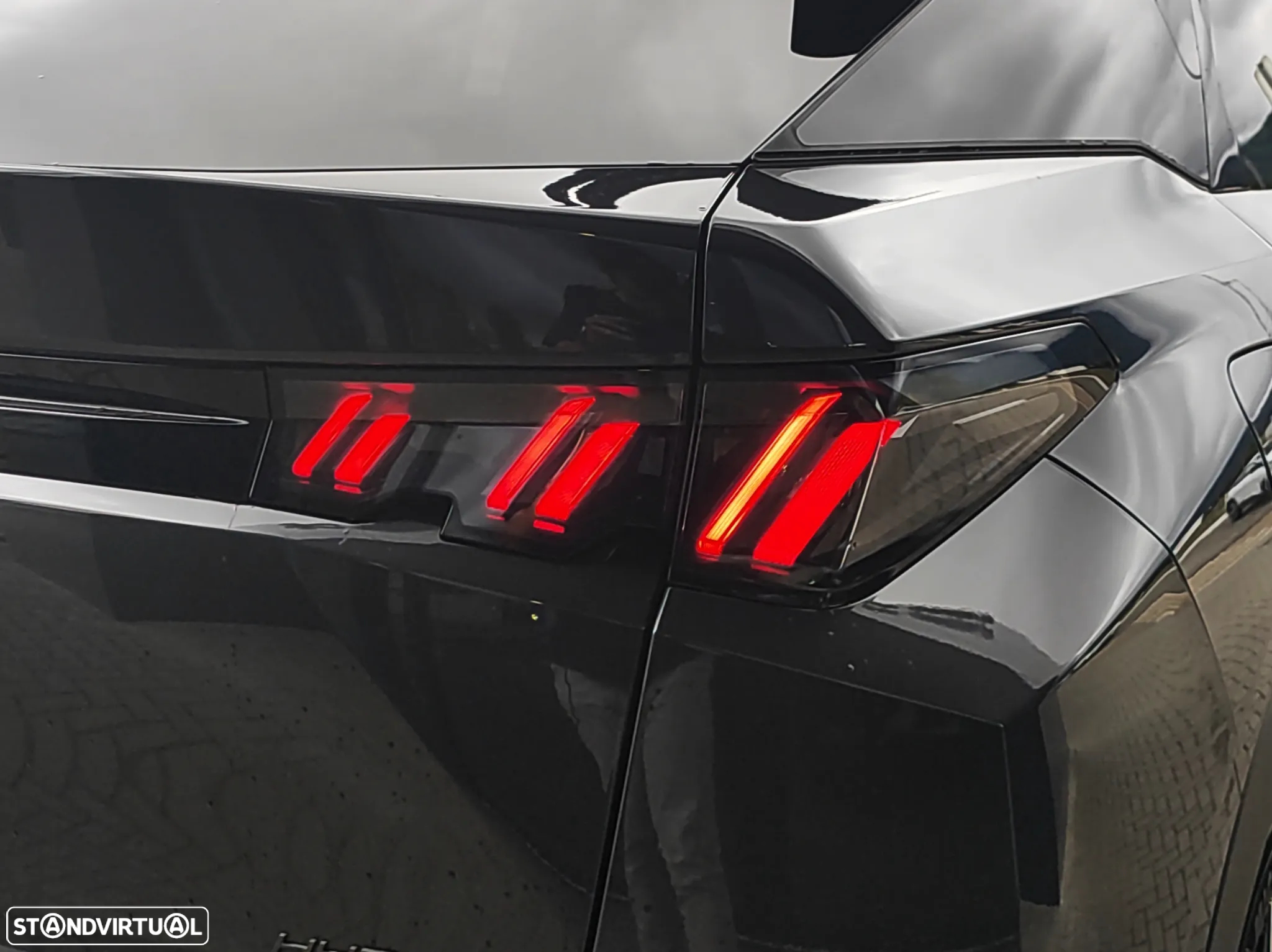 Peugeot 3008 1.2 Hybrid Allure e-DCS6 - 4