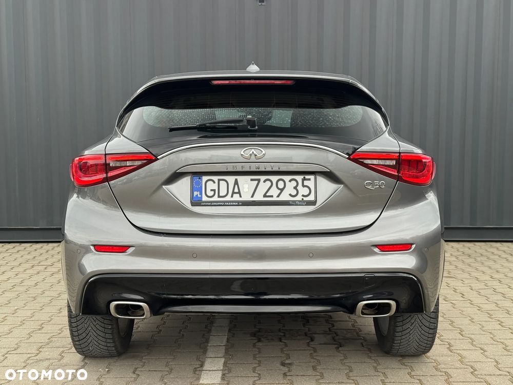 Infiniti Q30 2.2d Sport AWD 7DCT - 8