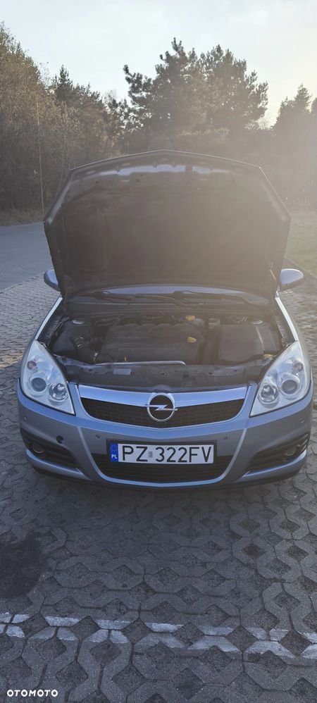 Opel Vectra 1.9 CDTI DPF - 12