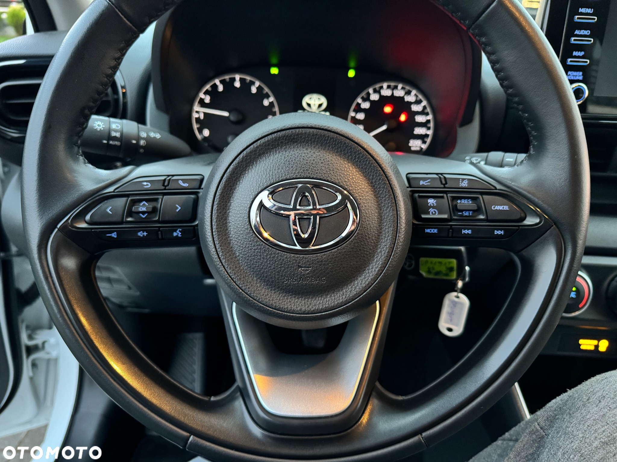 Toyota Yaris 1.5 Comfort - 16