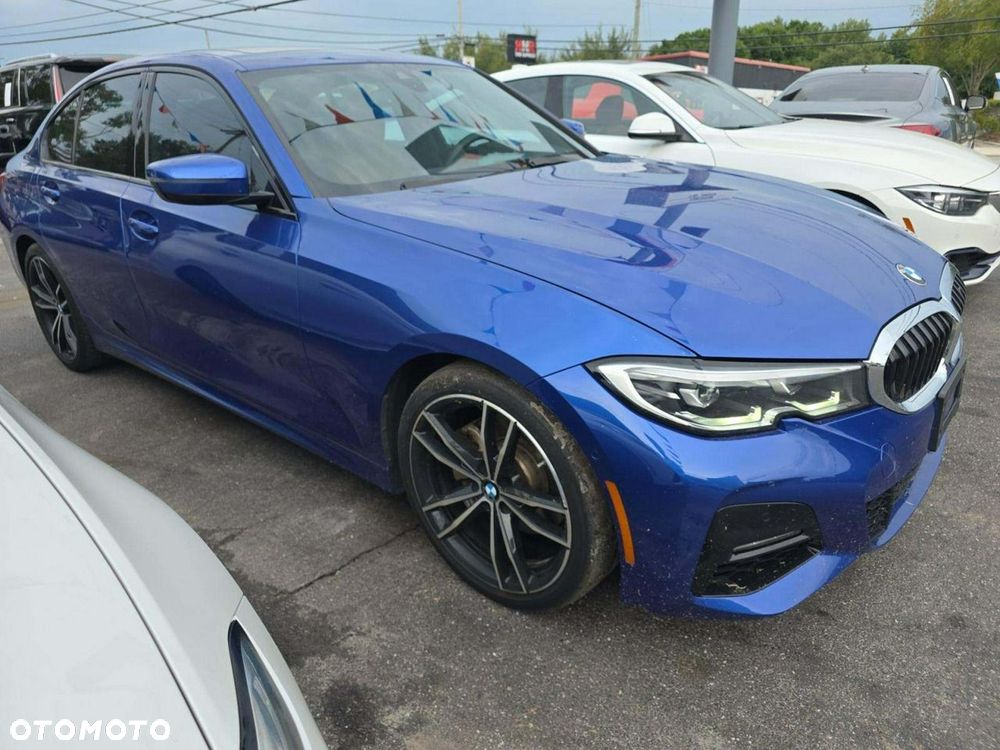 BMW Seria 3 330i xDrive M Sport - 2