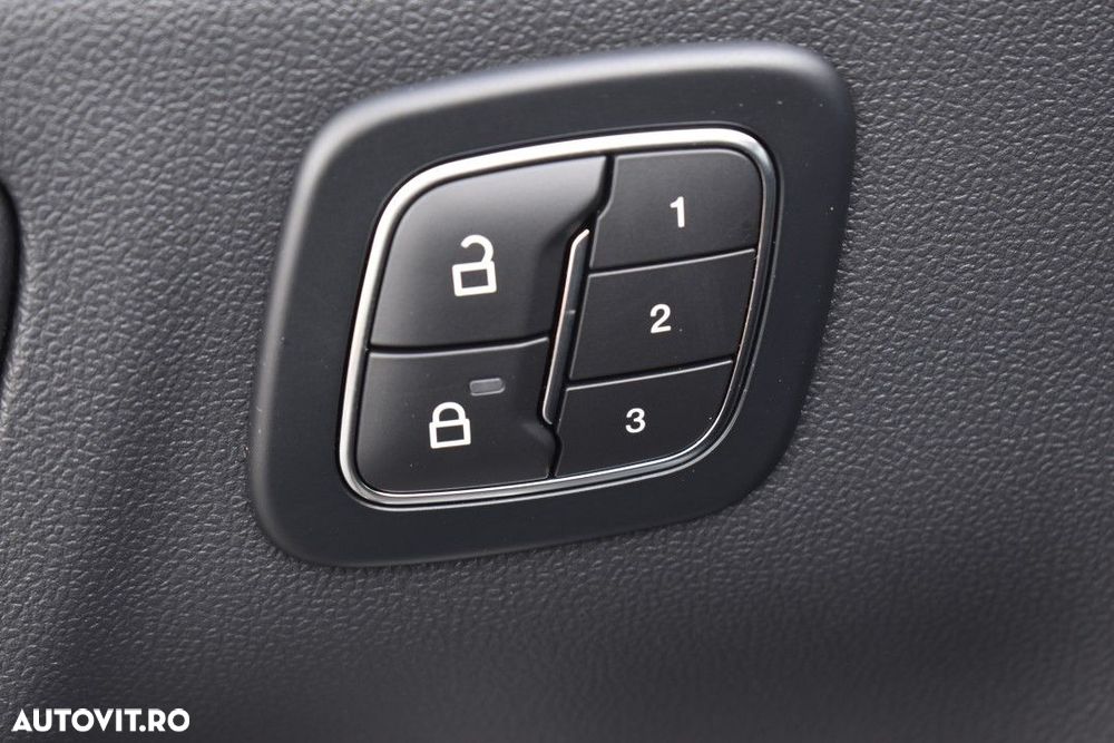 Ford Kuga - 18