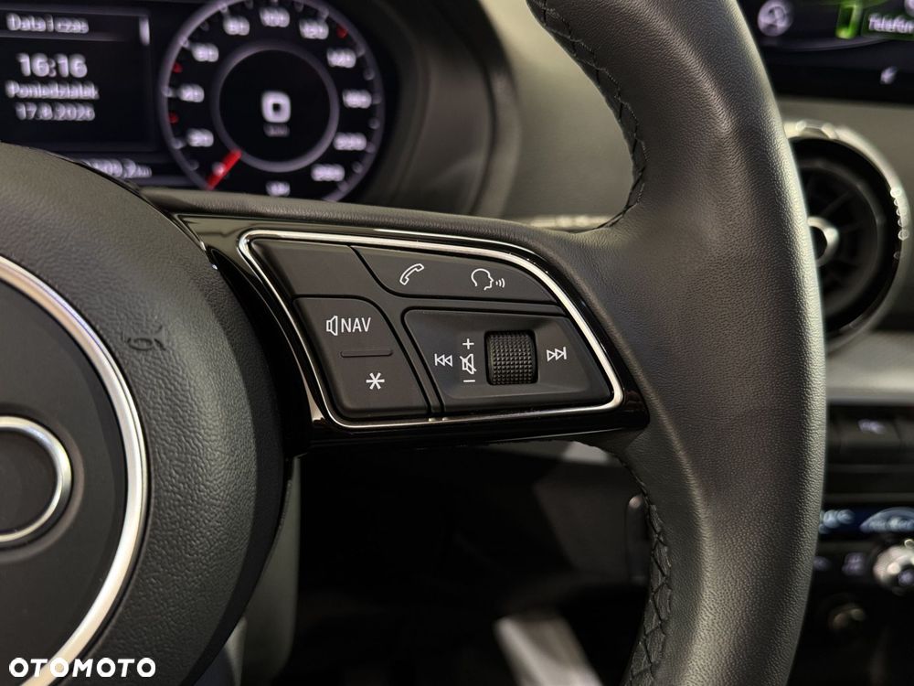 Audi Q2 - 17