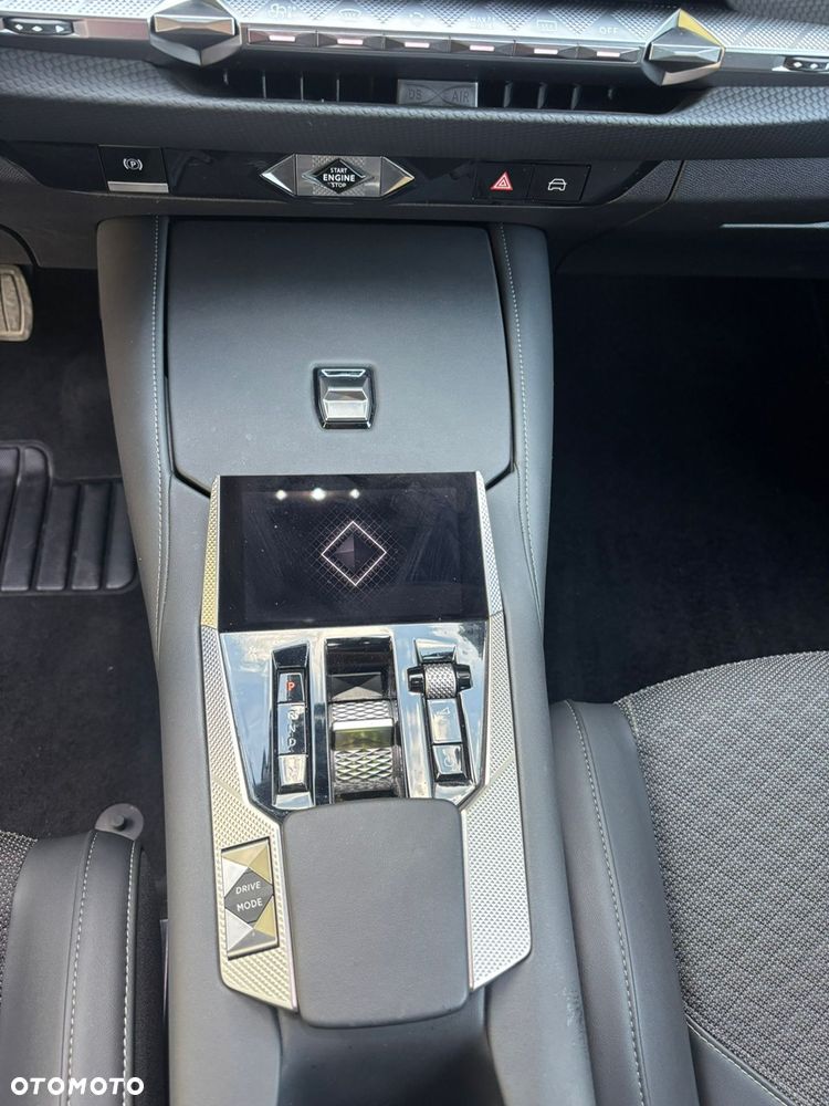 DS Automobiles DS 4 1.5 BlueHDi Bastille + - 15
