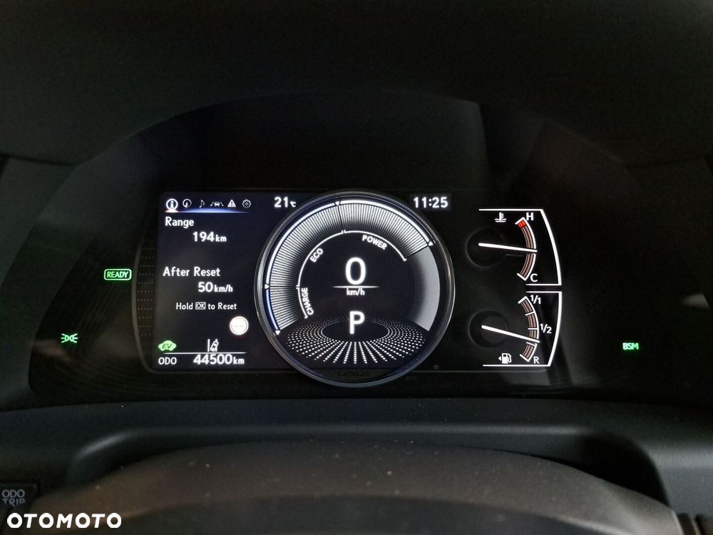 Lexus ES 300h Business Edition - 34