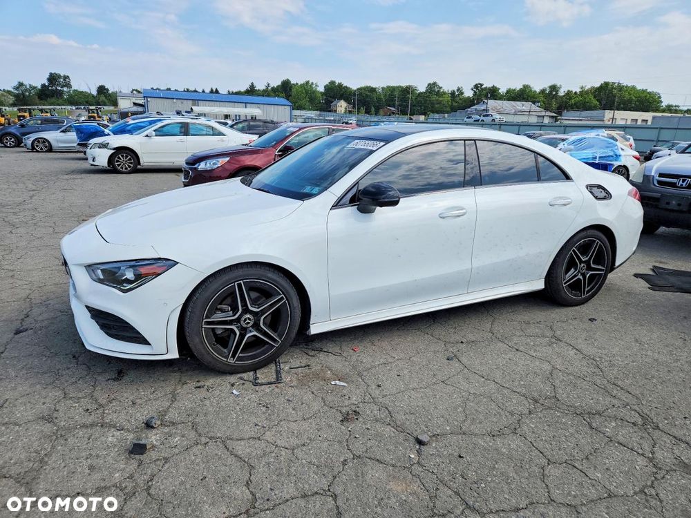 Mercedes-Benz CLA 250 4Matic 7G-DCT AMG Line - 1
