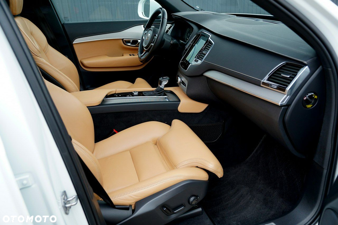 Volvo XC 90 D5 AWD Inscription 7os - 20