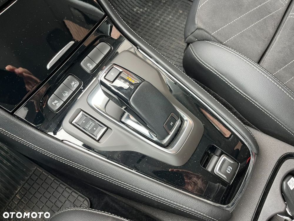 Opel Grandland 1.2 T Business Elegance S&S - 17