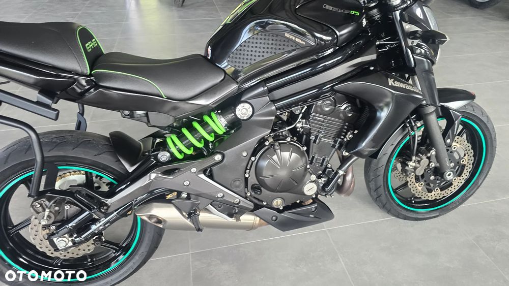 Kawasaki ER - 27
