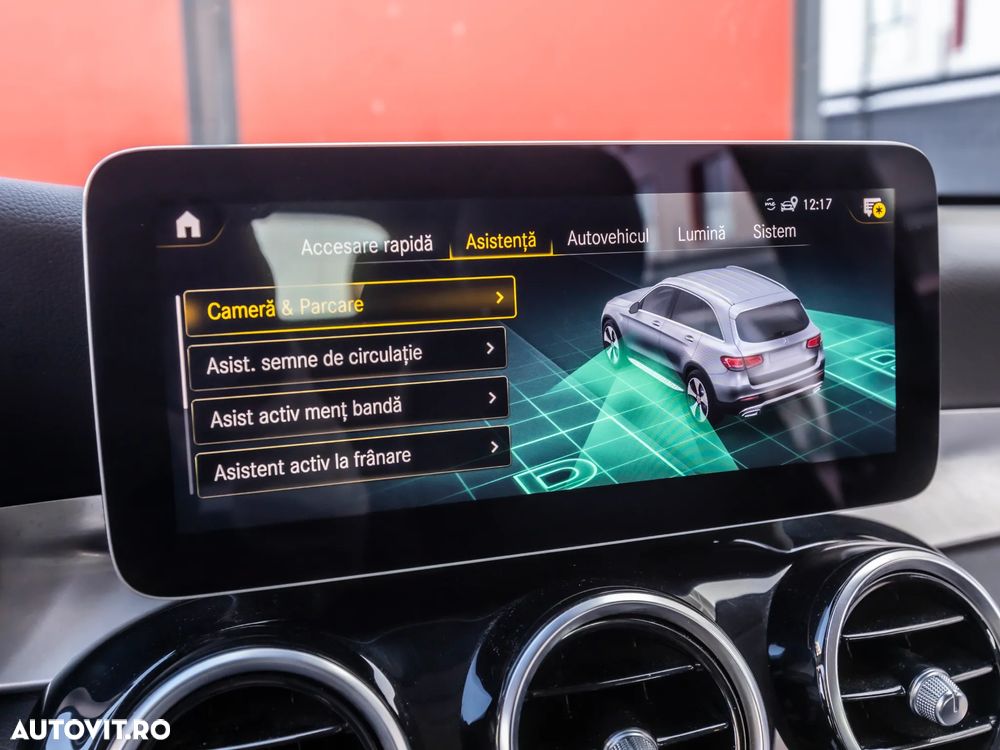 Mercedes-Benz GLC 300 de 4Matic 9G-TRONIC - 30