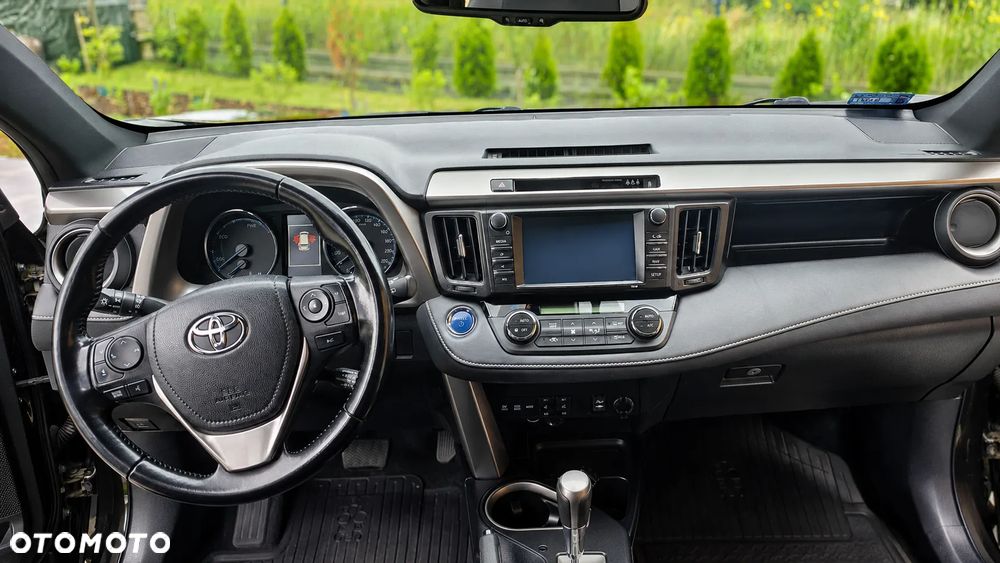 Toyota RAV4 - 18