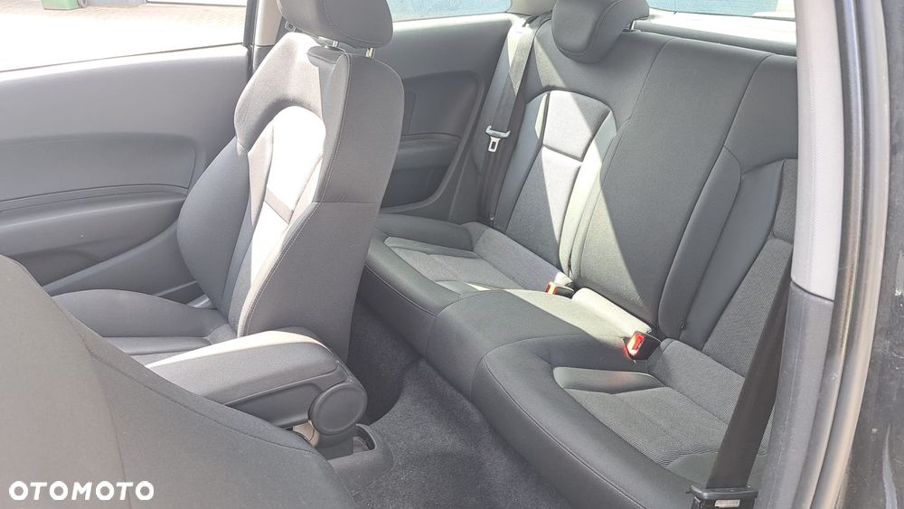 Audi A1 3-drzwiowe 1.6 TDI S tronic Ambition - 14
