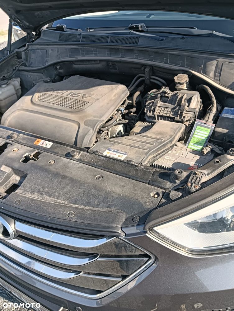 Hyundai Santa Fe 2.0 CRDI 2WD Premium - 24