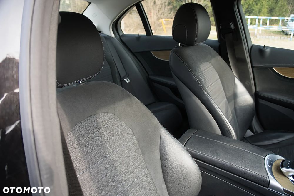 Mercedes-Benz Klasa C 180 Kompressor Automatik BlueEFFICIENCY - 19