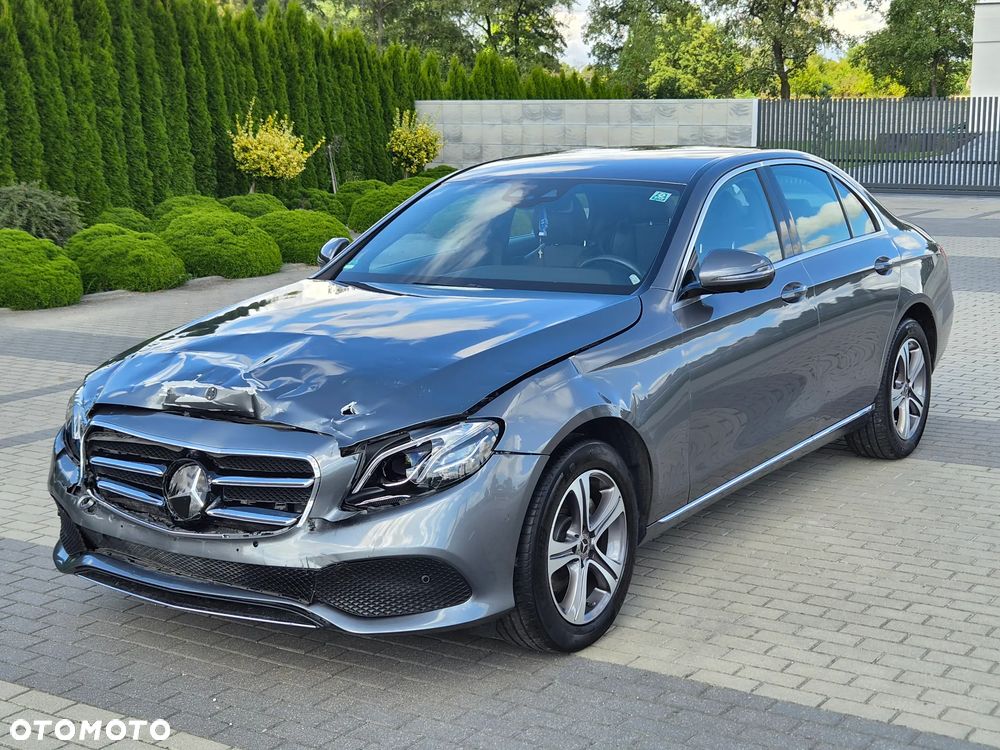 Mercedes-Benz Klasa E 220 d 9G-TRONIC Avantgarde - 3