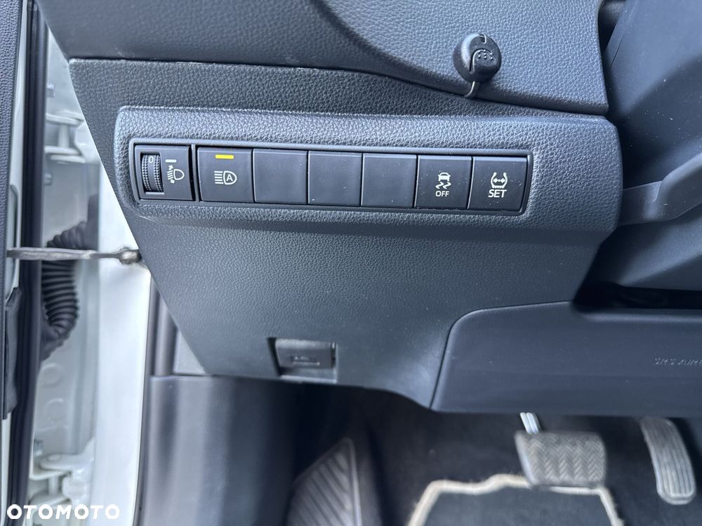 Toyota Corolla 1.8 Hybrid Comfort - 21