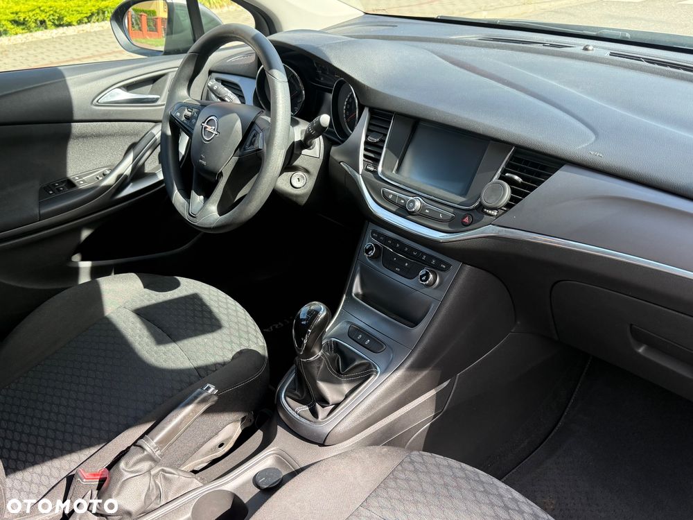Opel Astra - 18