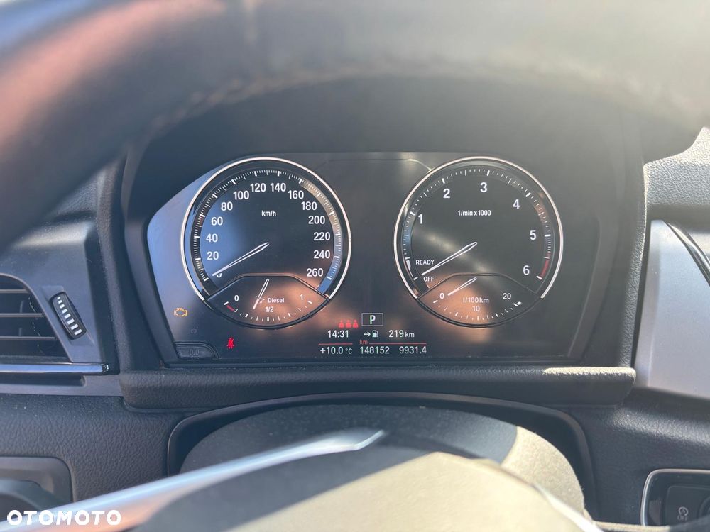 BMW Seria 2 216d - 5