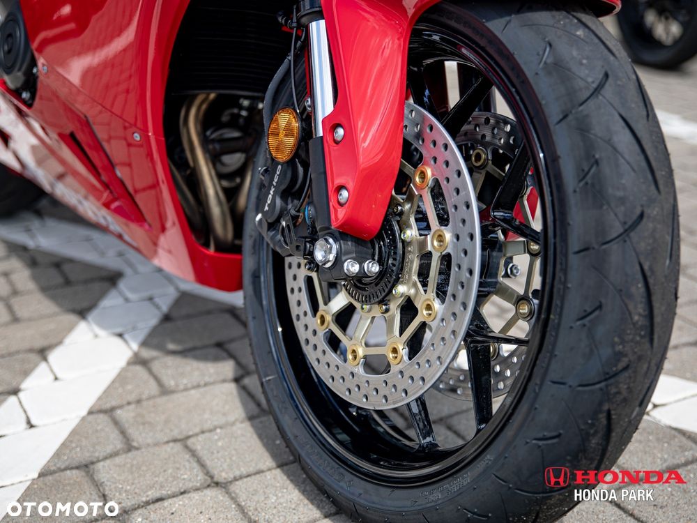 Honda CBR - 9