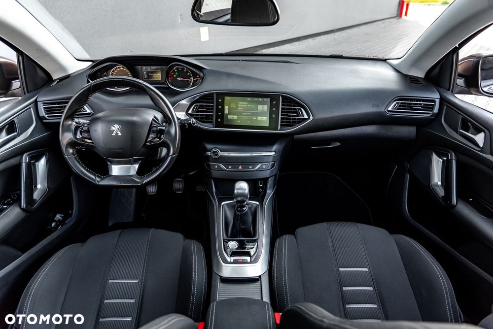 Peugeot 308 PureTech 130 Stop & Start Allure - 25
