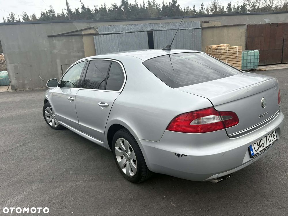 Skoda Superb 2.0 TDI Ambition DSG - 12