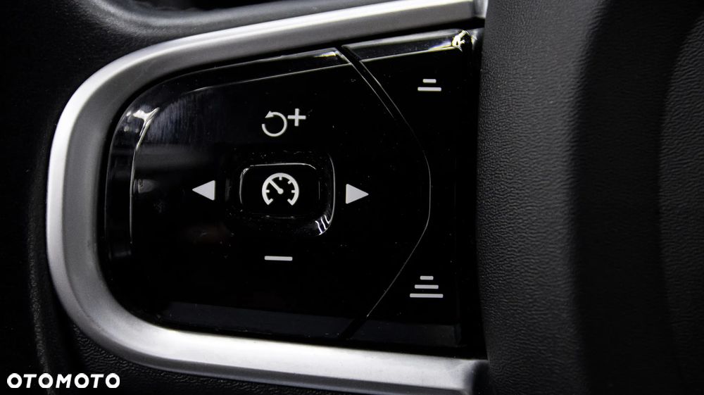 Volvo V60 B4 D Momentum Pro - 20