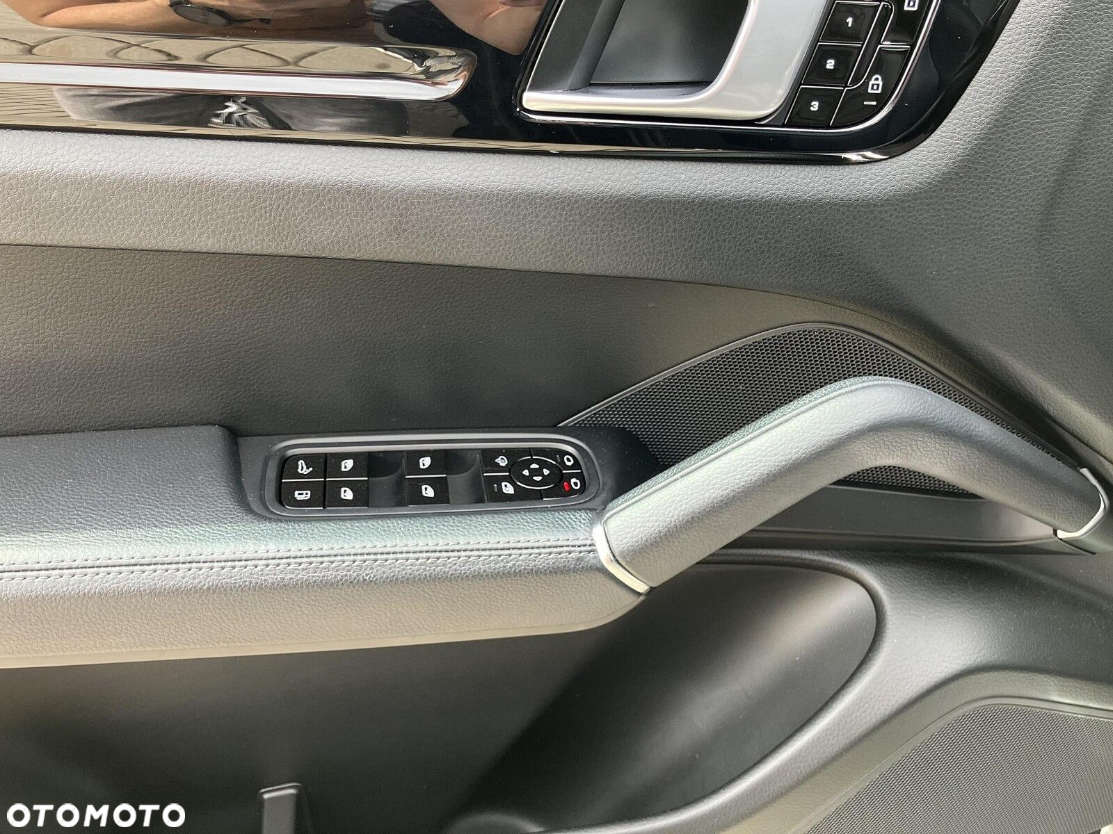 Porsche Cayenne - 15