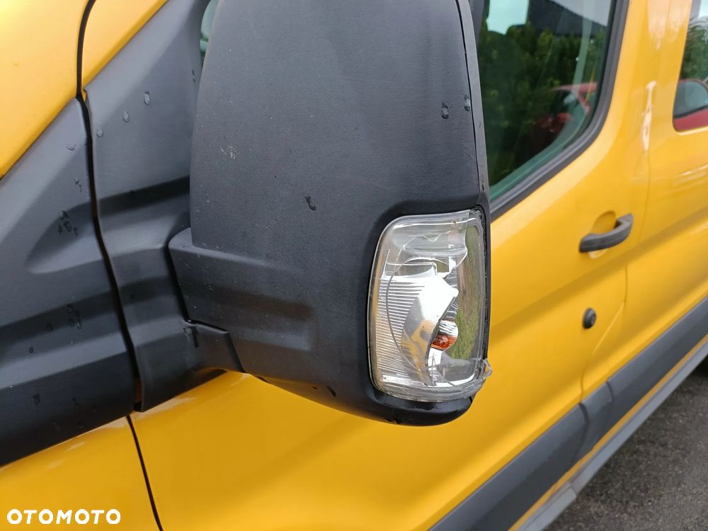 Ford Transit - 25