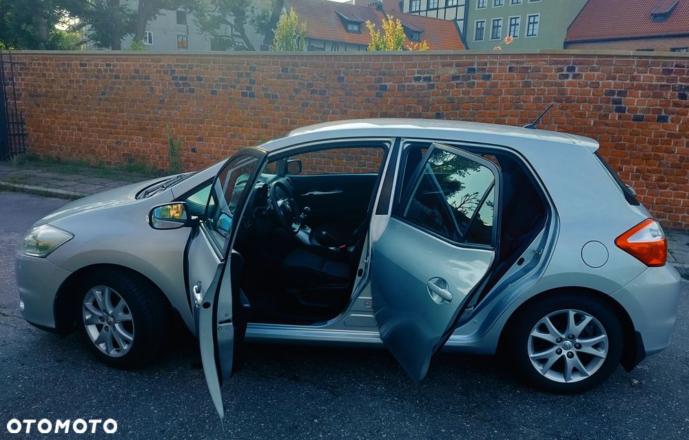 Toyota Auris 1.6 Active - 11
