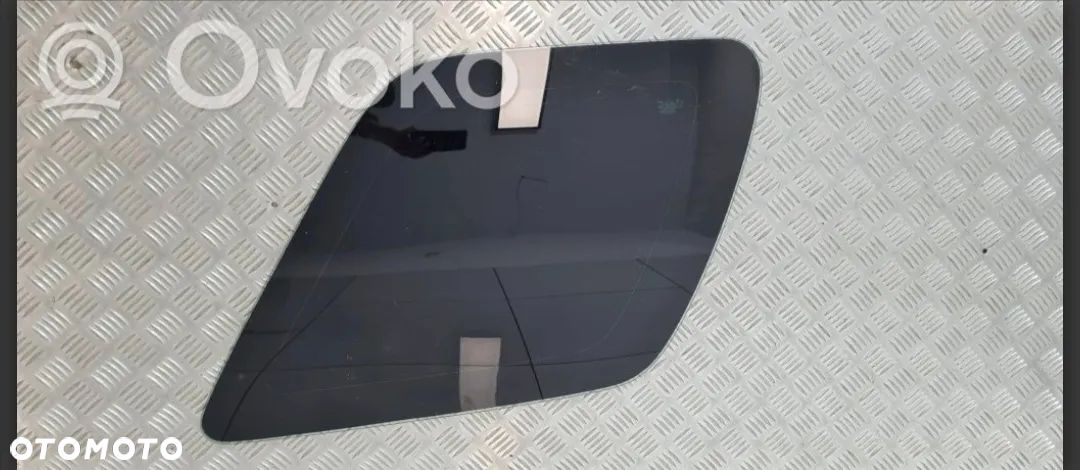 Ford Maverick II Szyba Karoseryjna Prawy Tył - 1